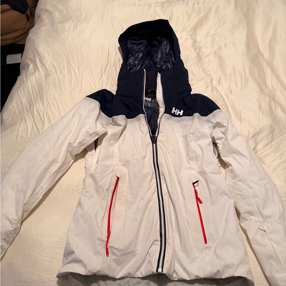 Helly Hansen Women’s White and Navy Ski Jacket